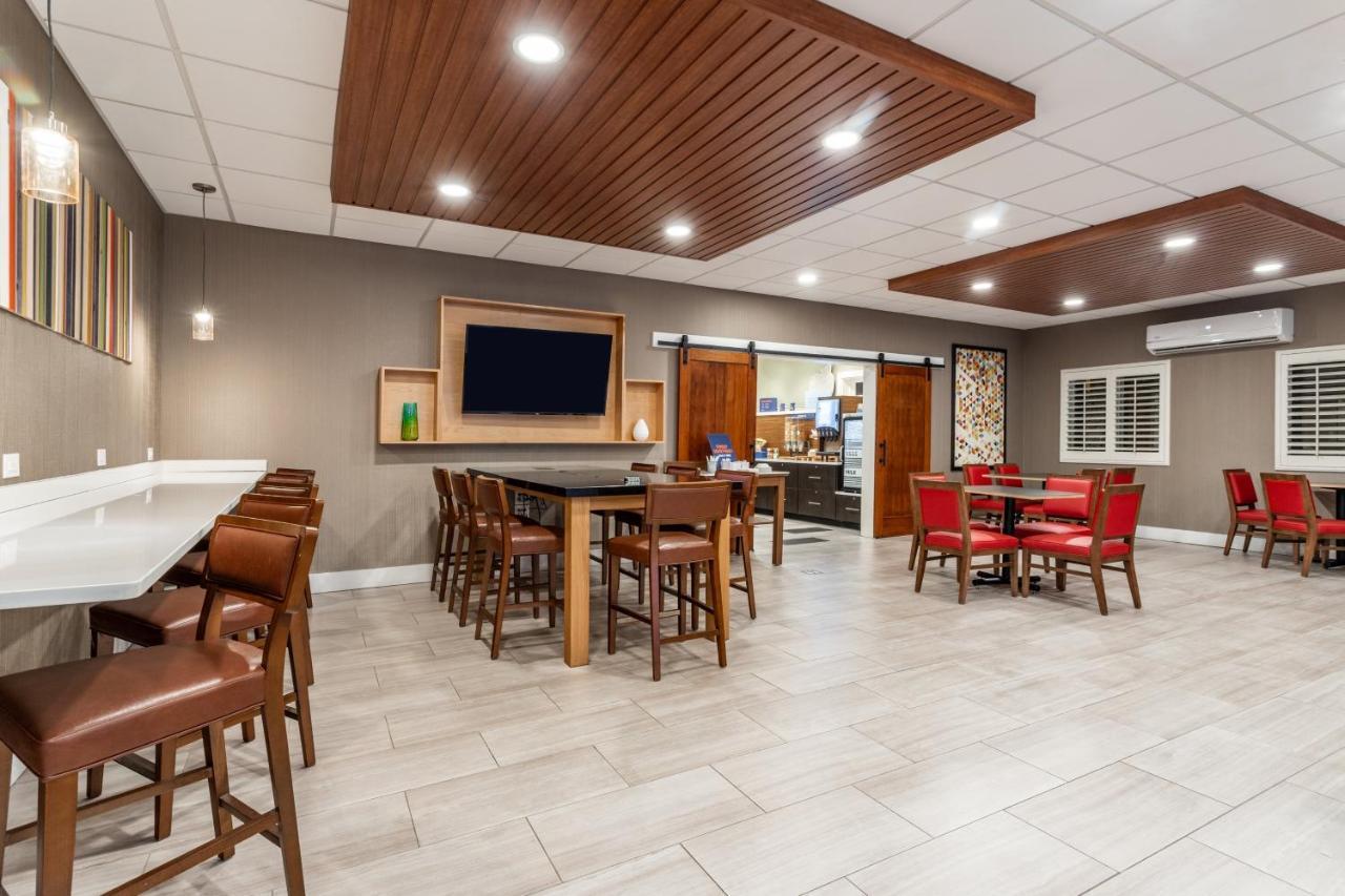 Holiday Inn Express Annapolis East-Kent Island By Ihg Grasonville Buitenkant foto